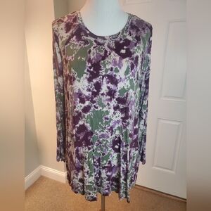 LOGO By Lori Goldstein Purple and Green Tie-Dye Rayon Womans Top